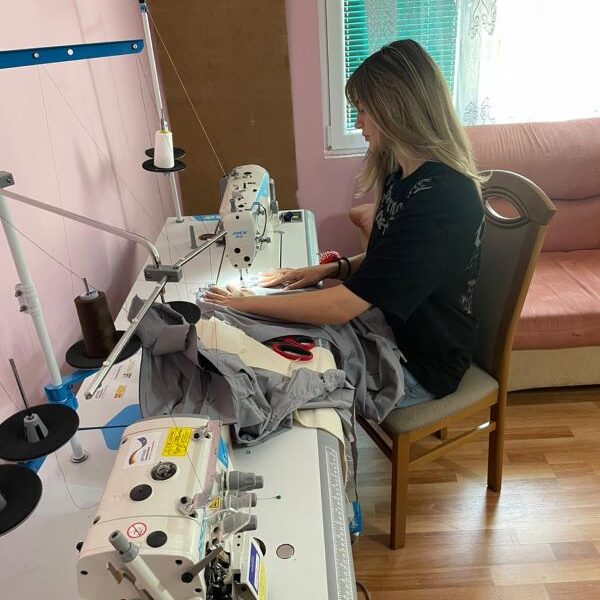 Drinesa Brahimaj B.I. (Brad Designe)