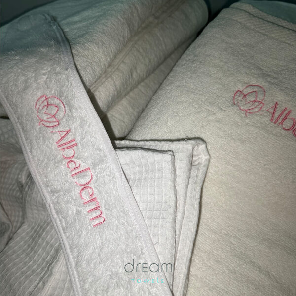 Njomeza Kazazi (Dream Towels L.L.C.)