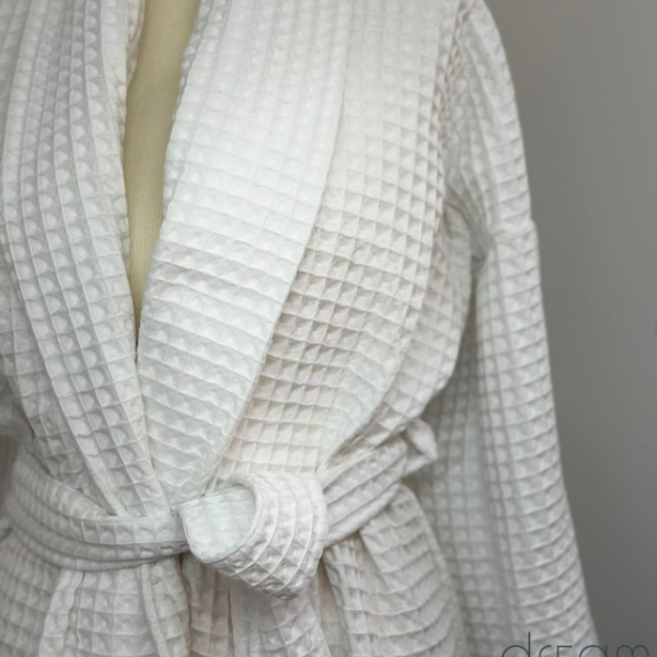 Njomeza Kazazi (Dream Towels L.L.C.)