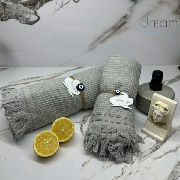 Njomeza Kazazi (Dream Towels L.L.C.)